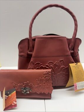 NEW Floral Embossed Leather Tote and Wallet Set by Patricia Nash